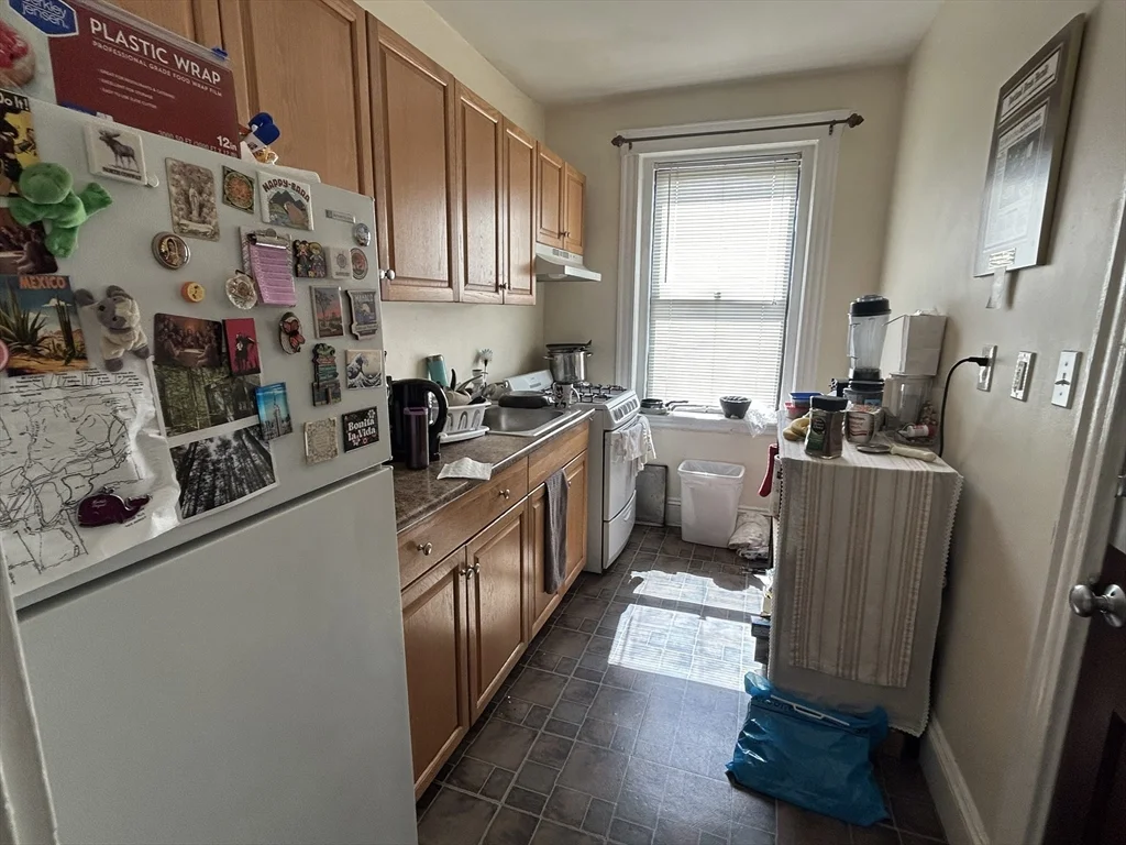 1 bed, 1 bath apartment for rent at 68 Washington St Unit 12, Malden — photo 1 of 6