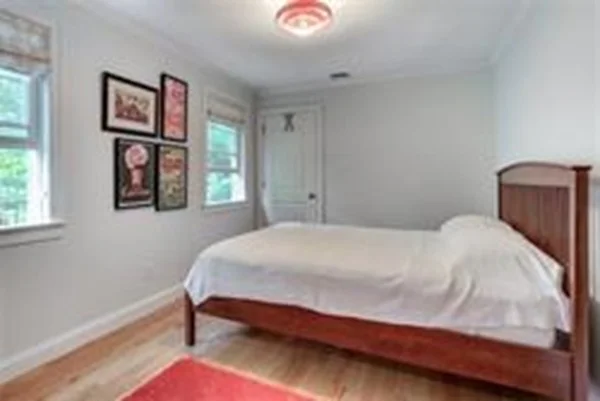 4 bed, 3 bath apartment for rent at 68 Waverley Ave Unit 1, Newton Corner — photo 11 of 15