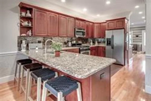 4 bed, 3 bath apartment for rent at 68 Waverley Ave Unit 1, Newton Corner — photo 7 of 15