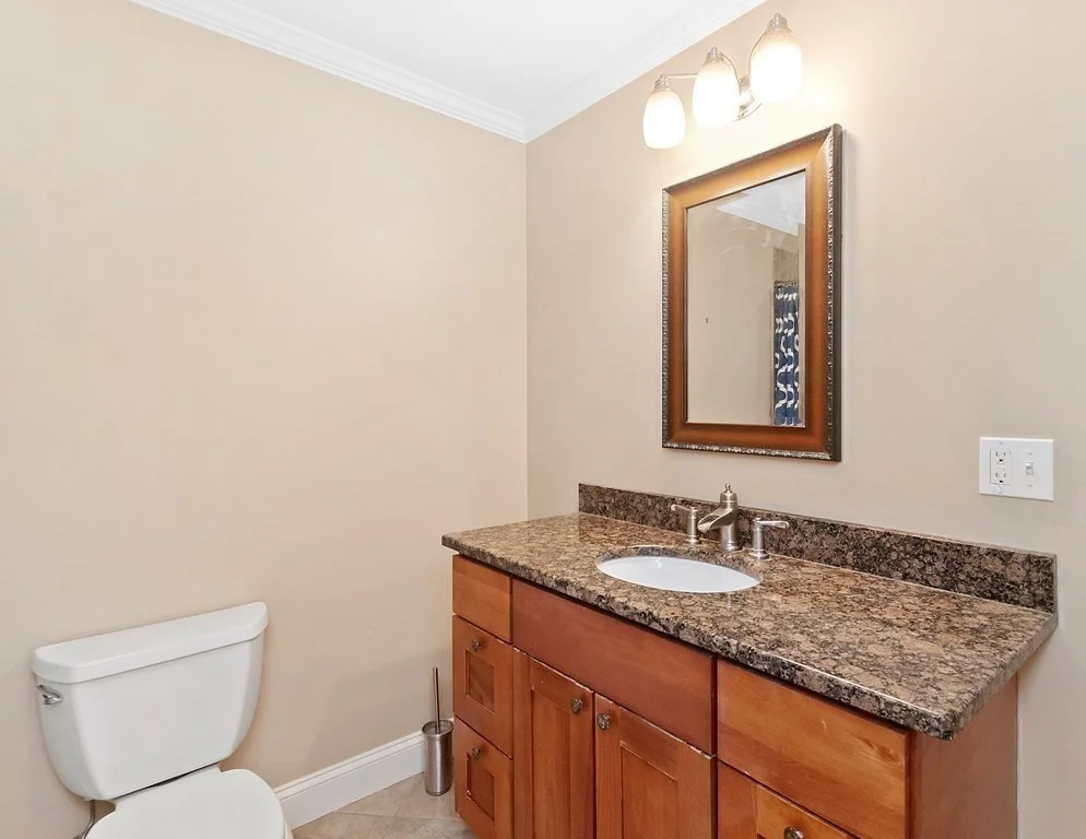 4 bed, 3 bath apartment for rent at 68 Waverley Ave Unit 2, Newton Corner — photo 18 of 29