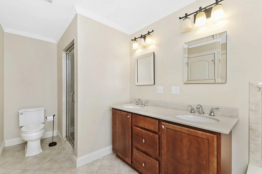 4 bed, 3 bath apartment for rent at 68 Waverley Ave Unit 2, Newton Corner — photo 14 of 29