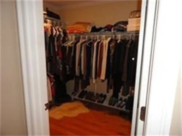 4 bed, 3 bath apartment for rent at 68 Waverley Ave Unit 2, Newton Corner — photo 12 of 29