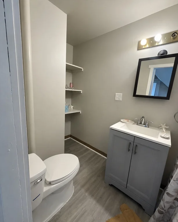 2 bed, 1 bath apartment for rent at 68 Waverly St Unit 3, Springfield — photo 7 of 8