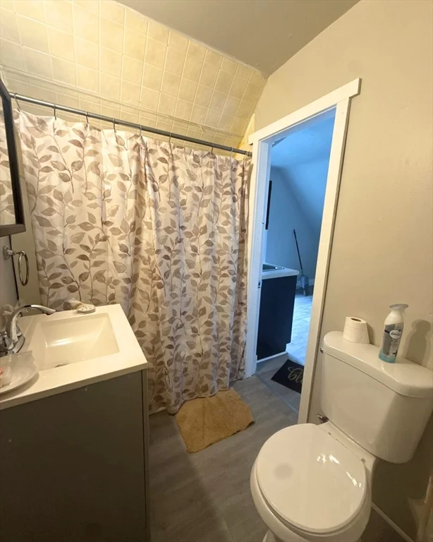 2 bed, 1 bath apartment for rent at 68 Waverly St Unit 3, Springfield — photo 8 of 8