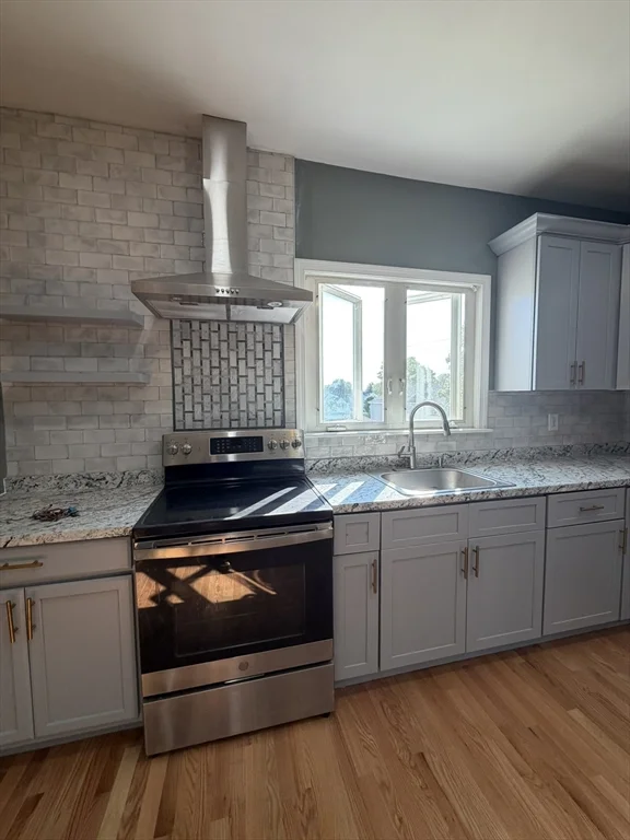 3 bed, 1 bath apartment for rent at 68 West Britannia St Unit 2, Taunton