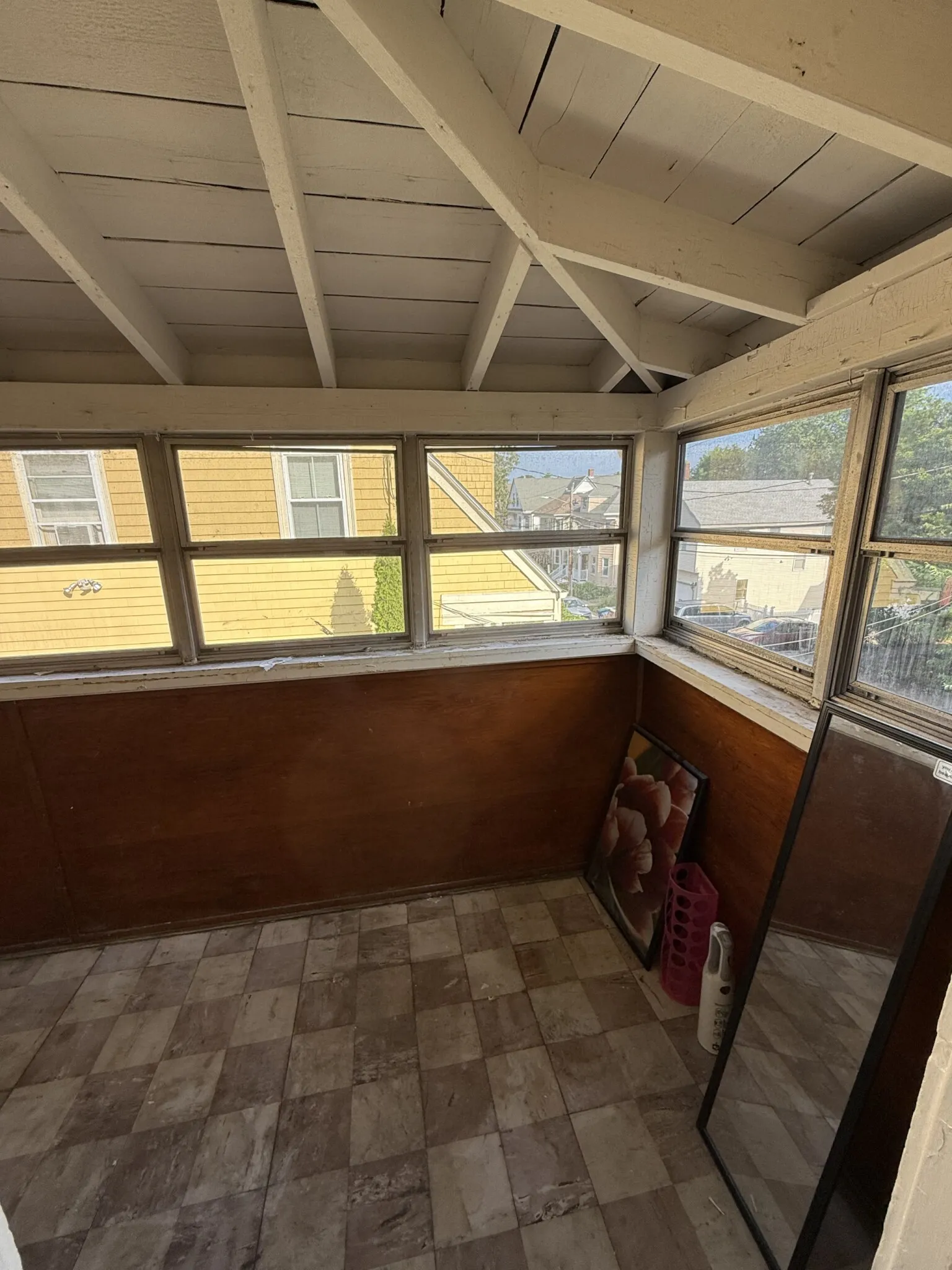 5 bed, 2 bath apartment for rent at 68 Willow Ave Unit X, Davis Square — photo 13 of 24