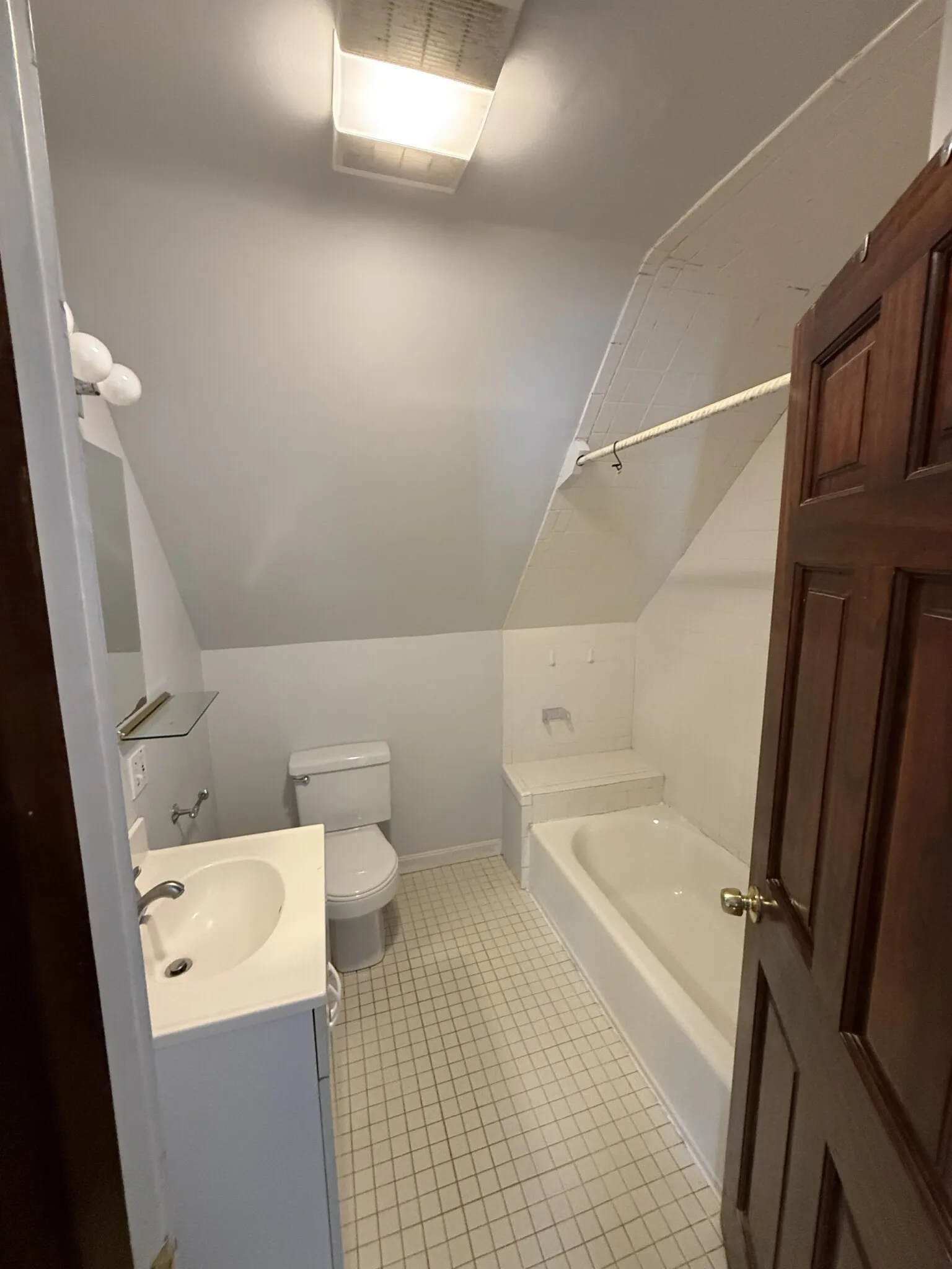 5 bed, 2 bath apartment for rent at 68 Willow Ave Unit X, Davis Square — photo 24 of 24
