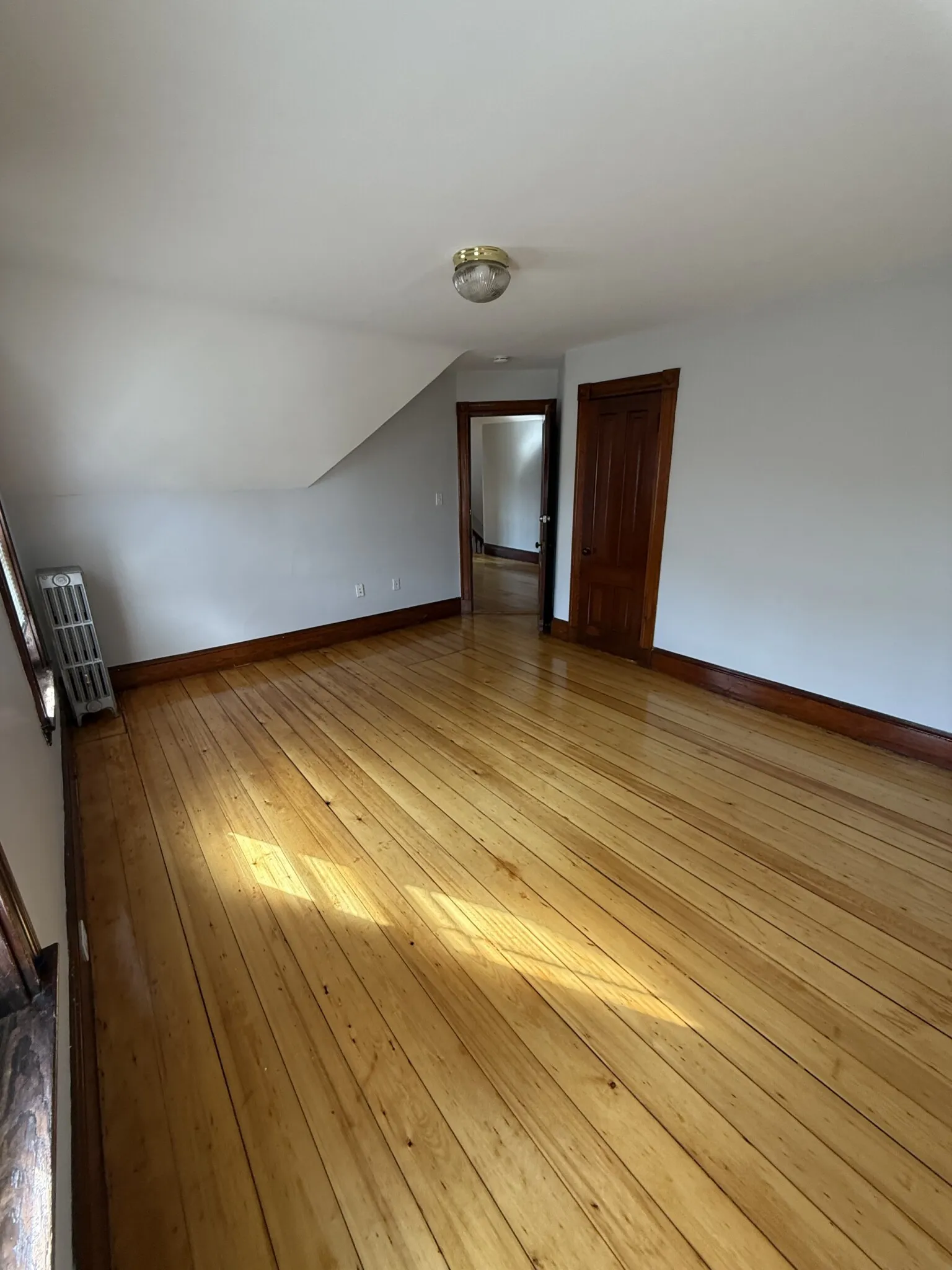 5 bed, 2 bath apartment for rent at 68 Willow Ave Unit X, Davis Square — photo 22 of 24