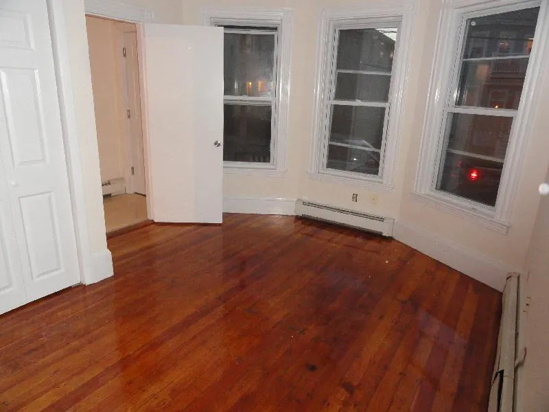 3 bed, 1 bath apartment for rent at 68 Winchester St Unit 1, South Medford — photo 8 of 9