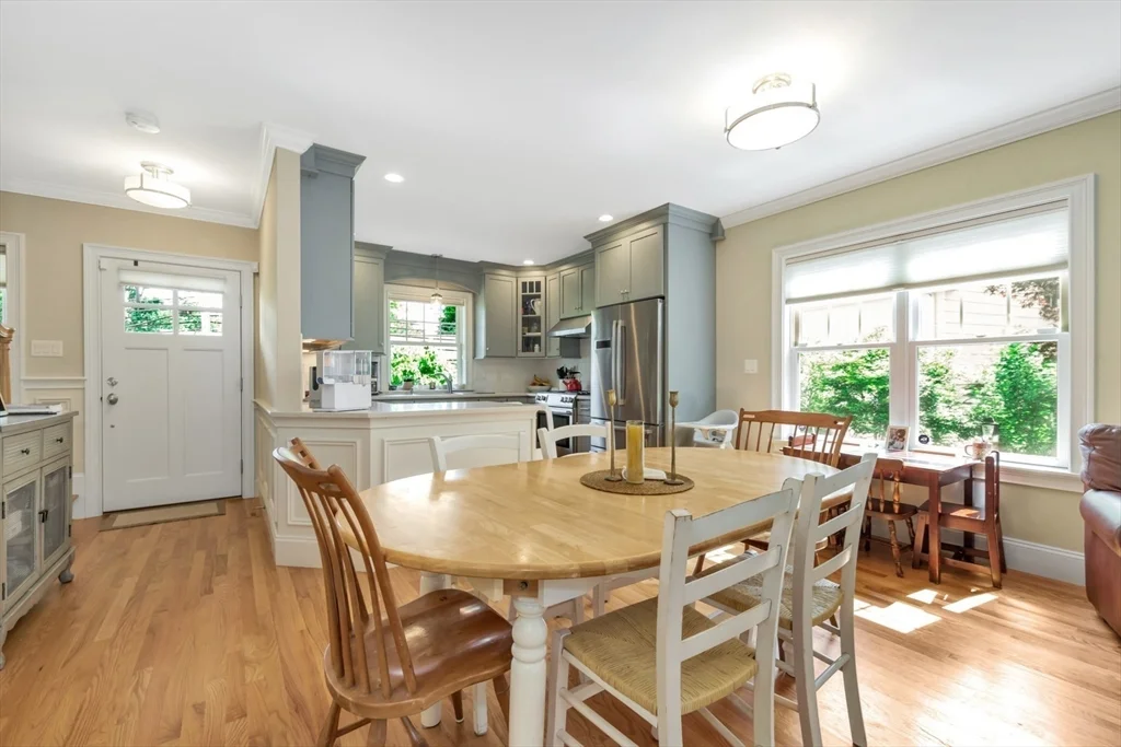 3 bed, 2 bath apartment for rent at 68 Woburn St Unit 68, Lexington — photo 4 of 30