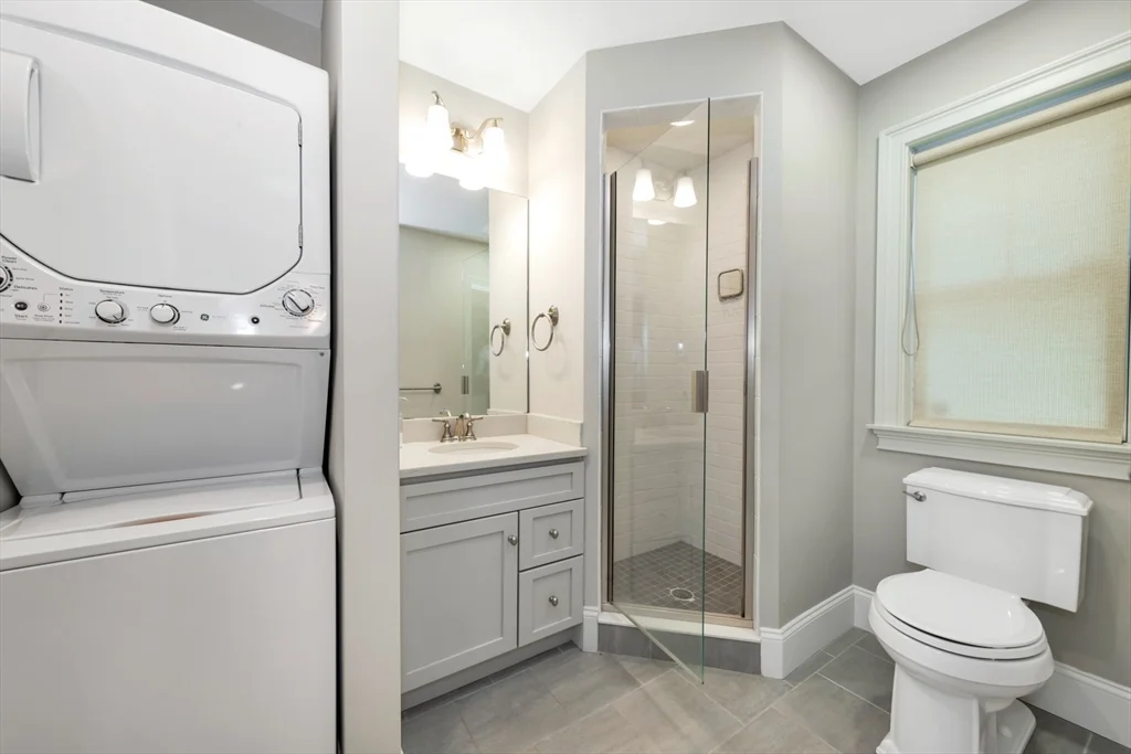 3 bed, 2 bath apartment for rent at 68 Woburn St Unit 68, Lexington — photo 26 of 30