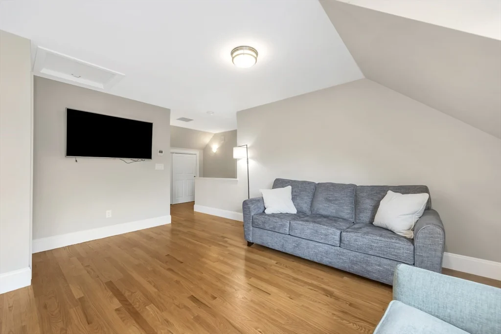 3 bed, 2 bath apartment for rent at 68 Woburn St Unit 68, Lexington — photo 23 of 30