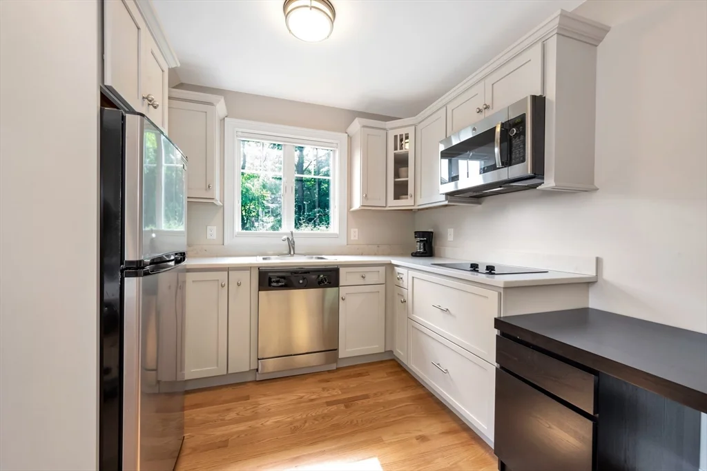 3 bed, 2 bath apartment for rent at 68 Woburn St Unit 68, Lexington — photo 25 of 30