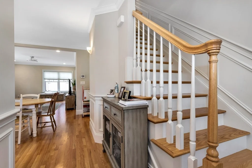 3 bed, 2 bath apartment for rent at 68 Woburn St Unit 68, Lexington — photo 2 of 30