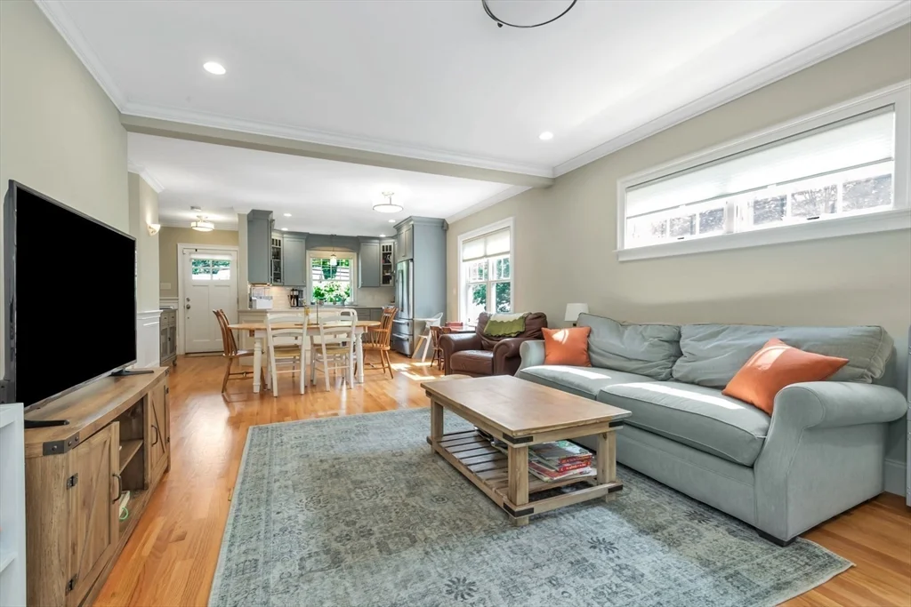 3 bed, 2 bath apartment for rent at 68 Woburn St Unit 68, Lexington — photo 6 of 30
