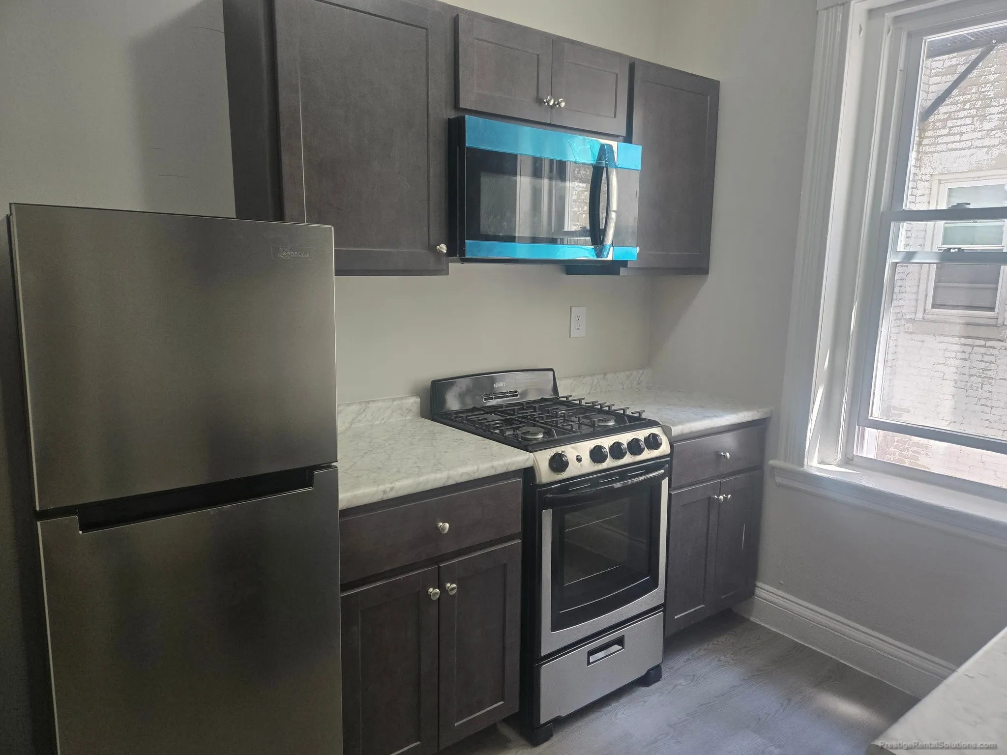 Studio bed, 1 bath apartment for rent at 68 Woodstock Ave Unit 1, Brighton — photo 1 of 13