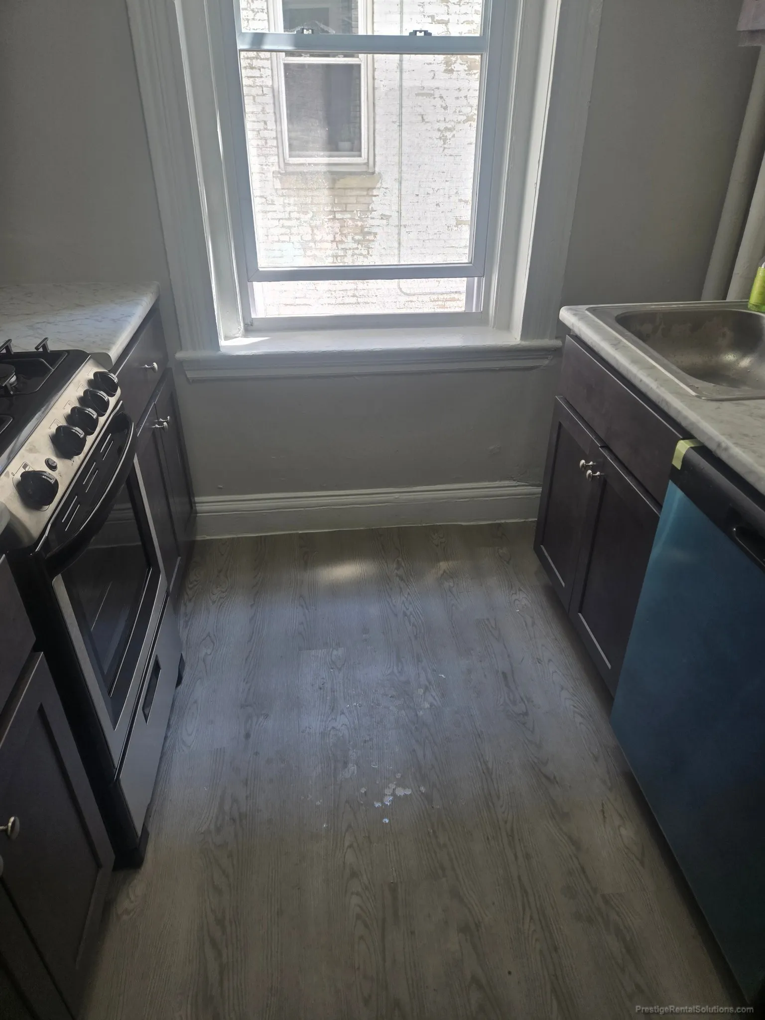 Studio bed, 1 bath apartment for rent at 68 Woodstock Ave Unit 1, Brighton — photo 3 of 13