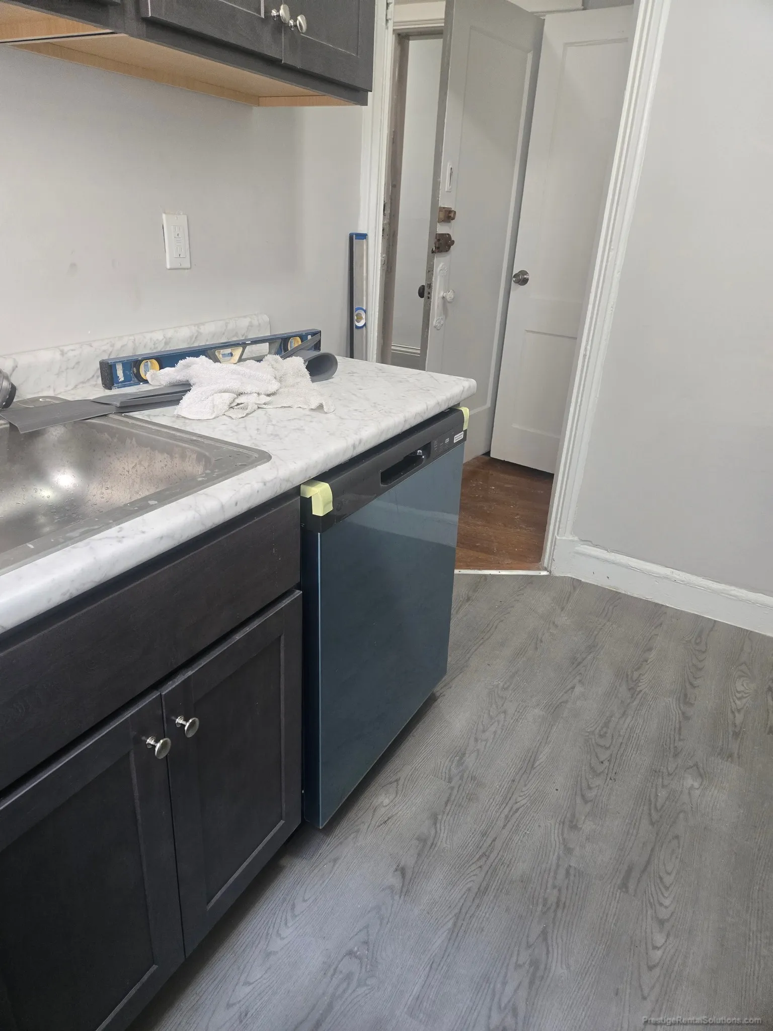 Studio bed, 1 bath apartment for rent at 68 Woodstock Ave Unit 1, Brighton — photo 6 of 13