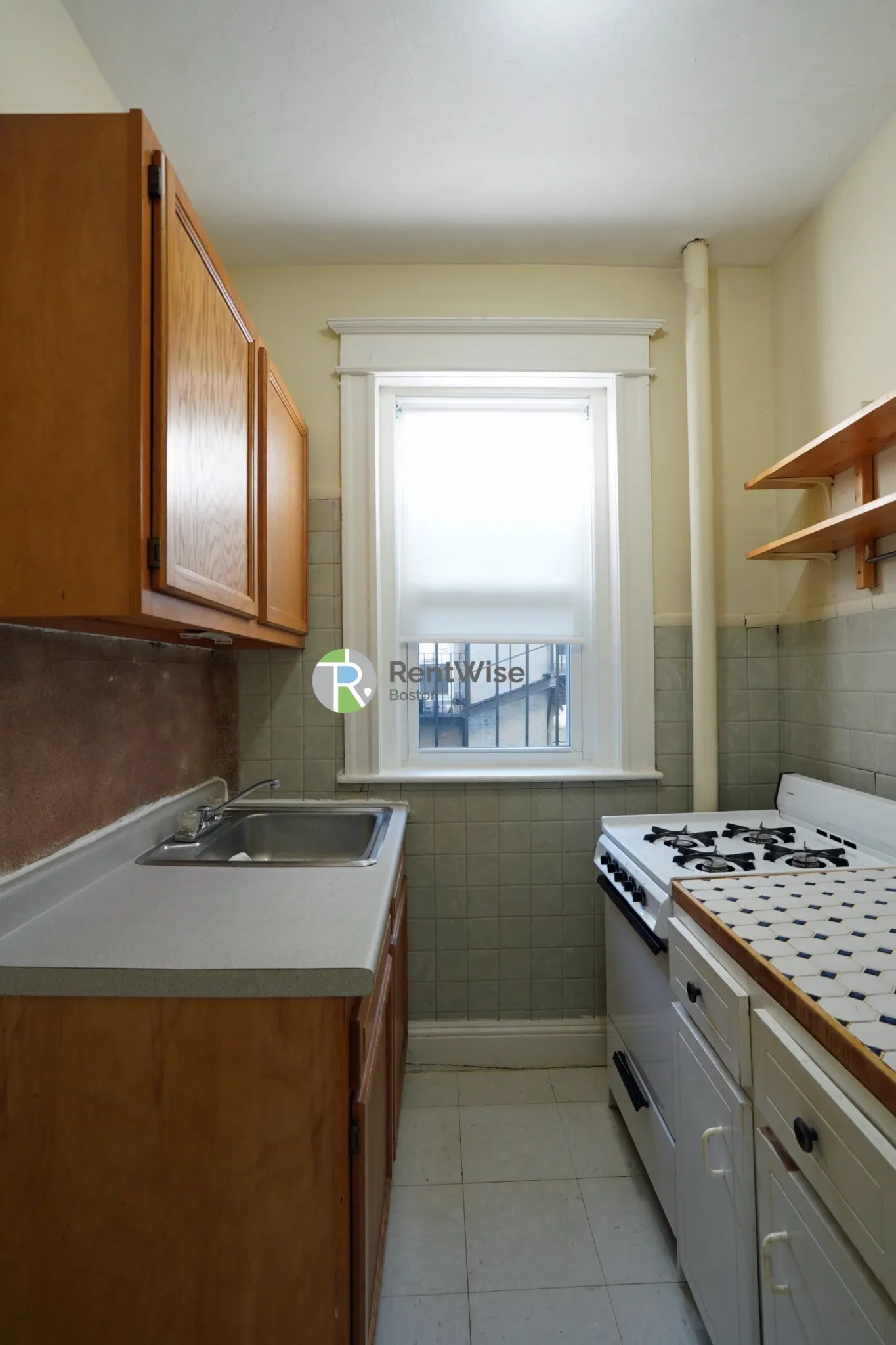 1 bed, 1 bath apartment for rent at 68 Woodstock Ave Unit 11, Brighton — photo 8 of 22