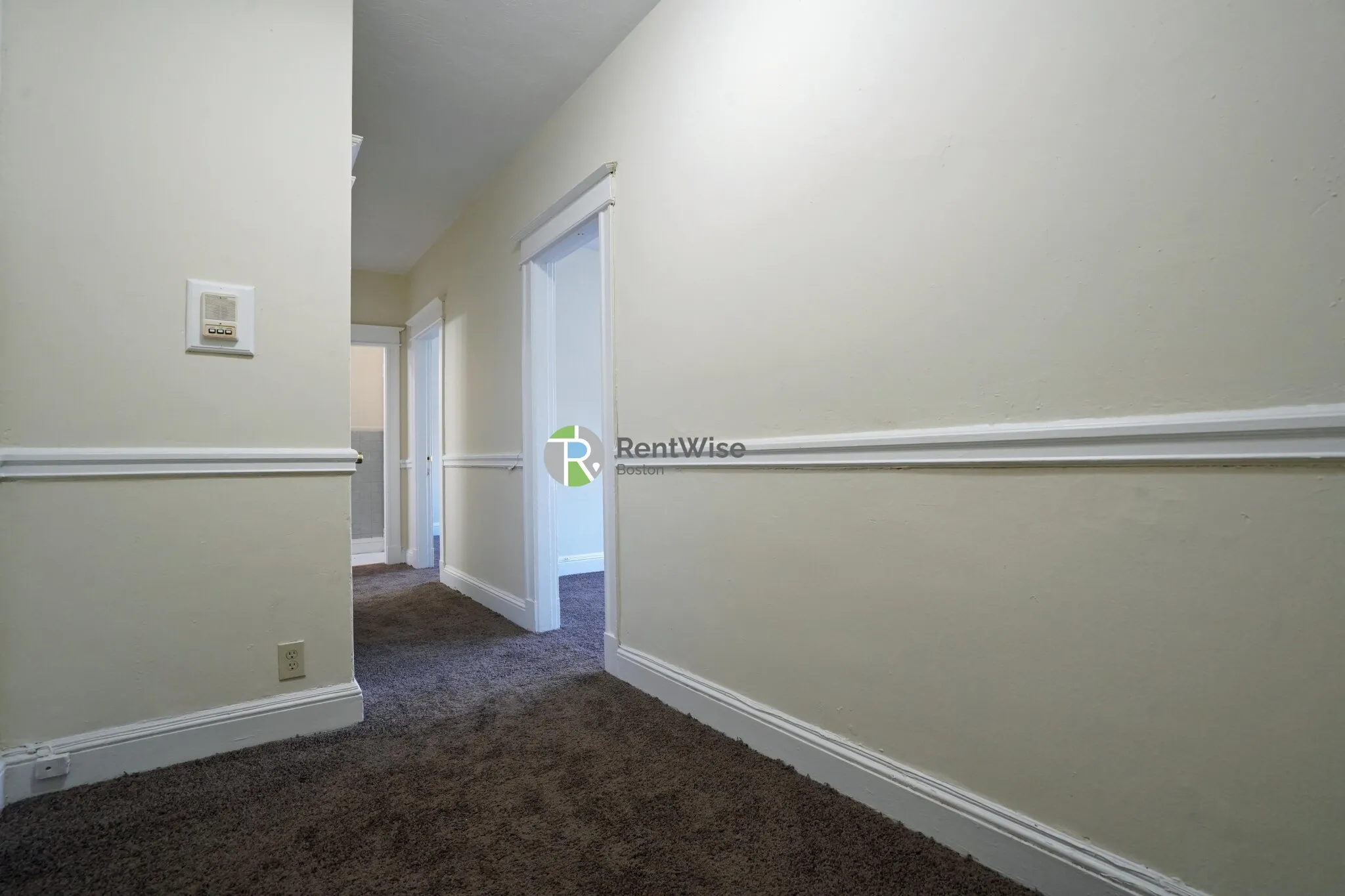 1 bed, 1 bath apartment for rent at 68 Woodstock Ave Unit 11, Brighton — photo 4 of 22