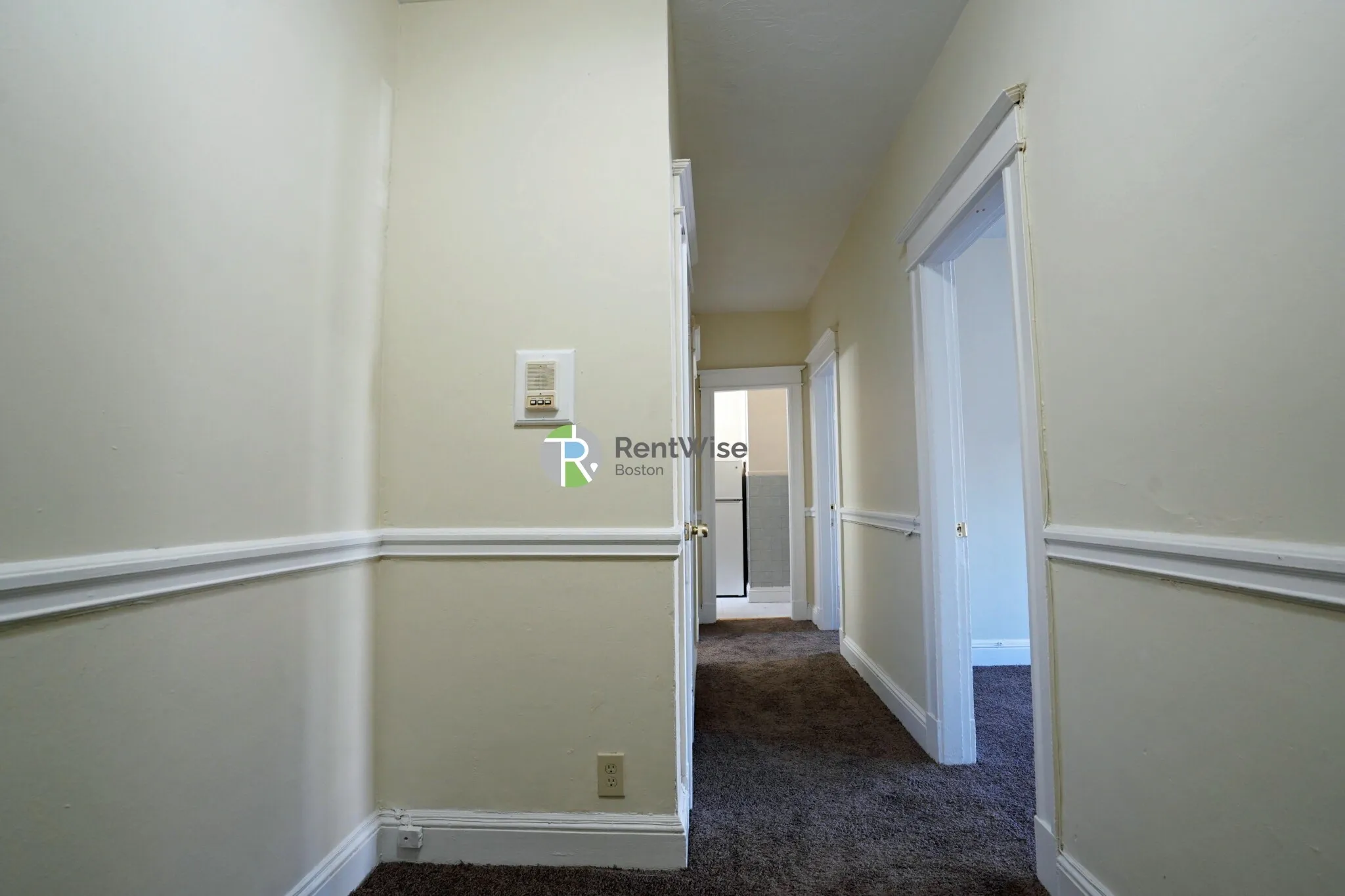 1 bed, 1 bath apartment for rent at 68 Woodstock Ave Unit 11, Brighton — photo 5 of 22