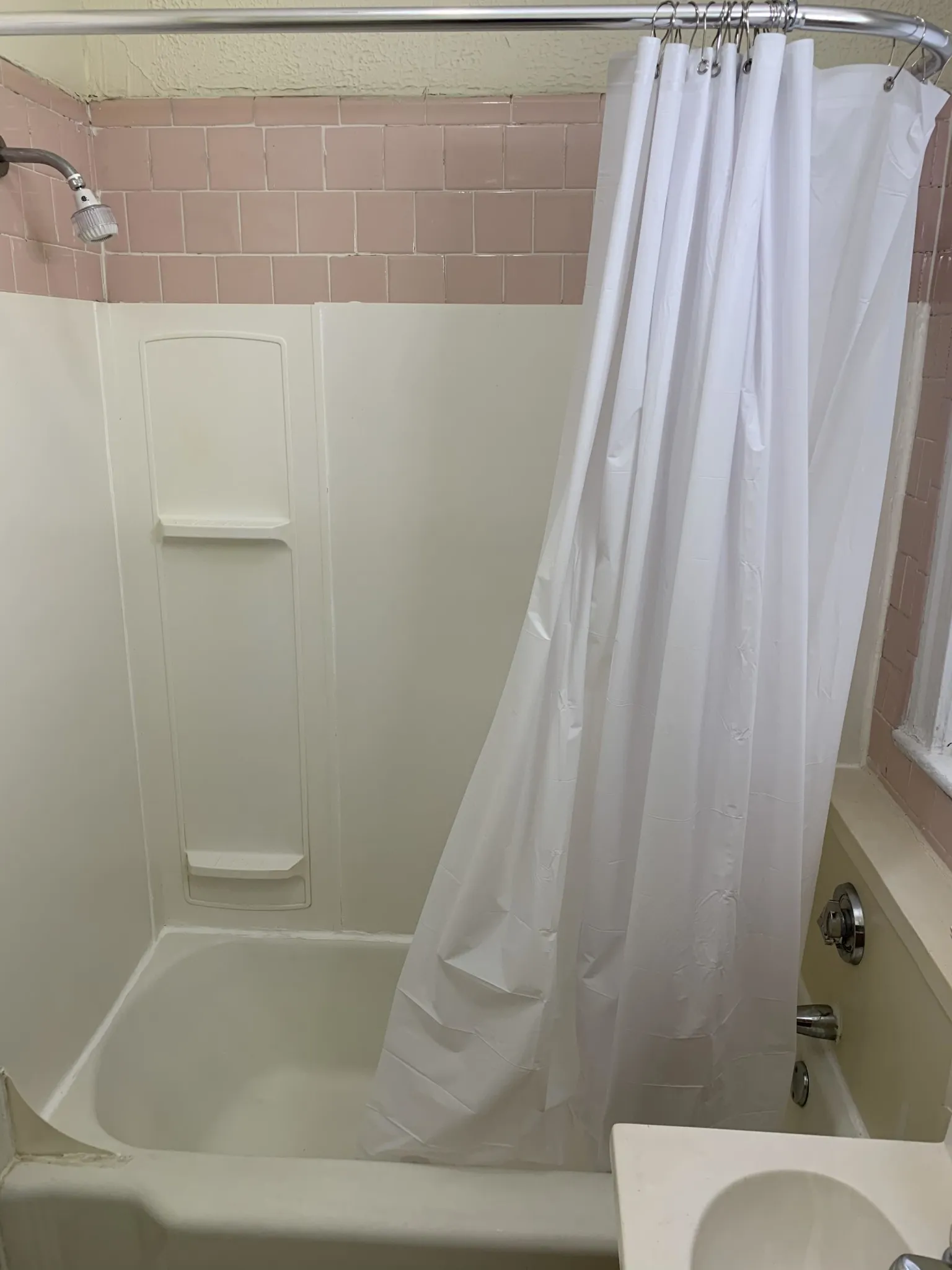 1 bed, 1 bath apartment for rent at 68 Woodstock Ave Unit 12, Brighton — photo 13 of 18