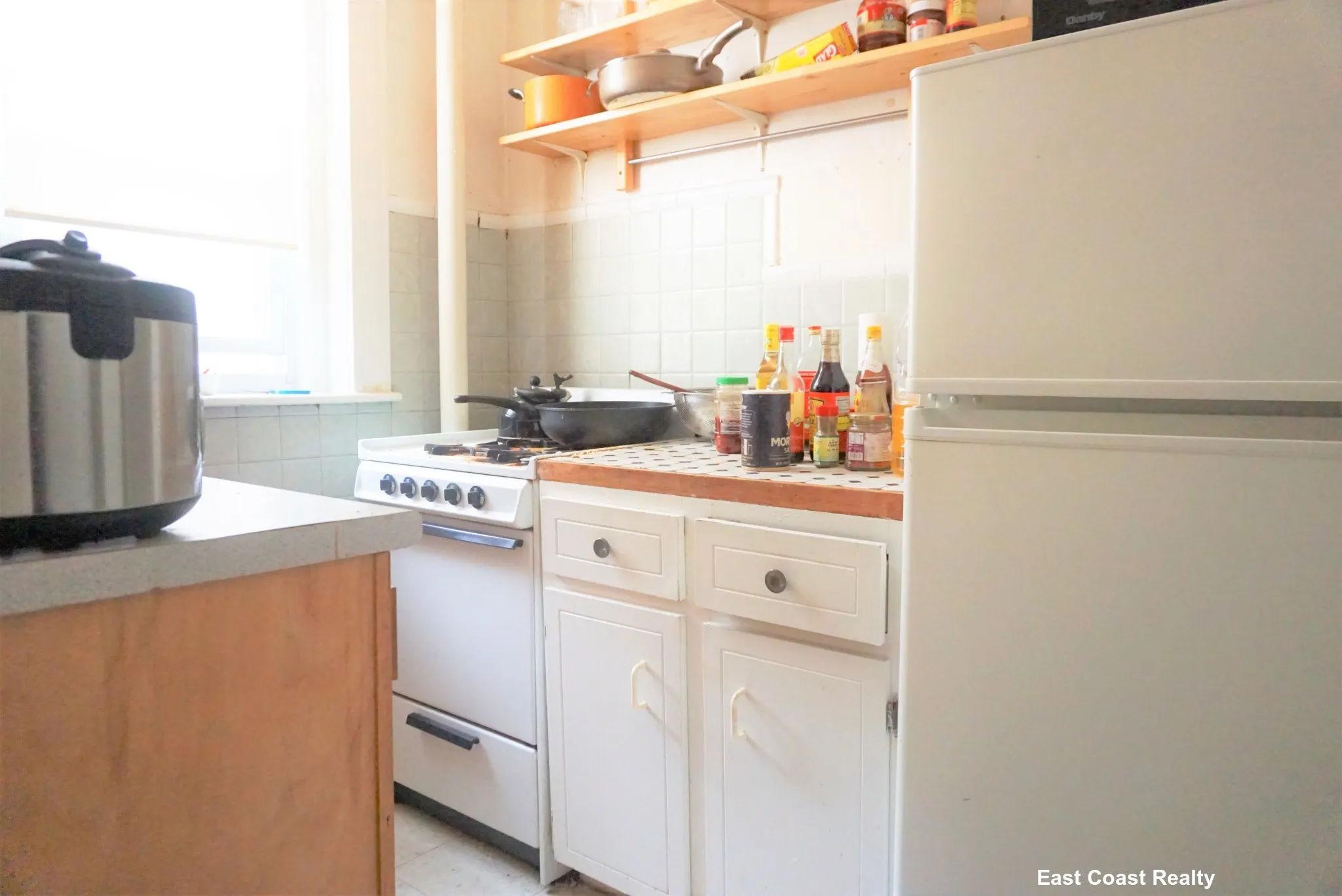 1 bed, 1 bath apartment for rent at 68 Woodstock Ave Unit 14, Brighton — photo 2 of 16