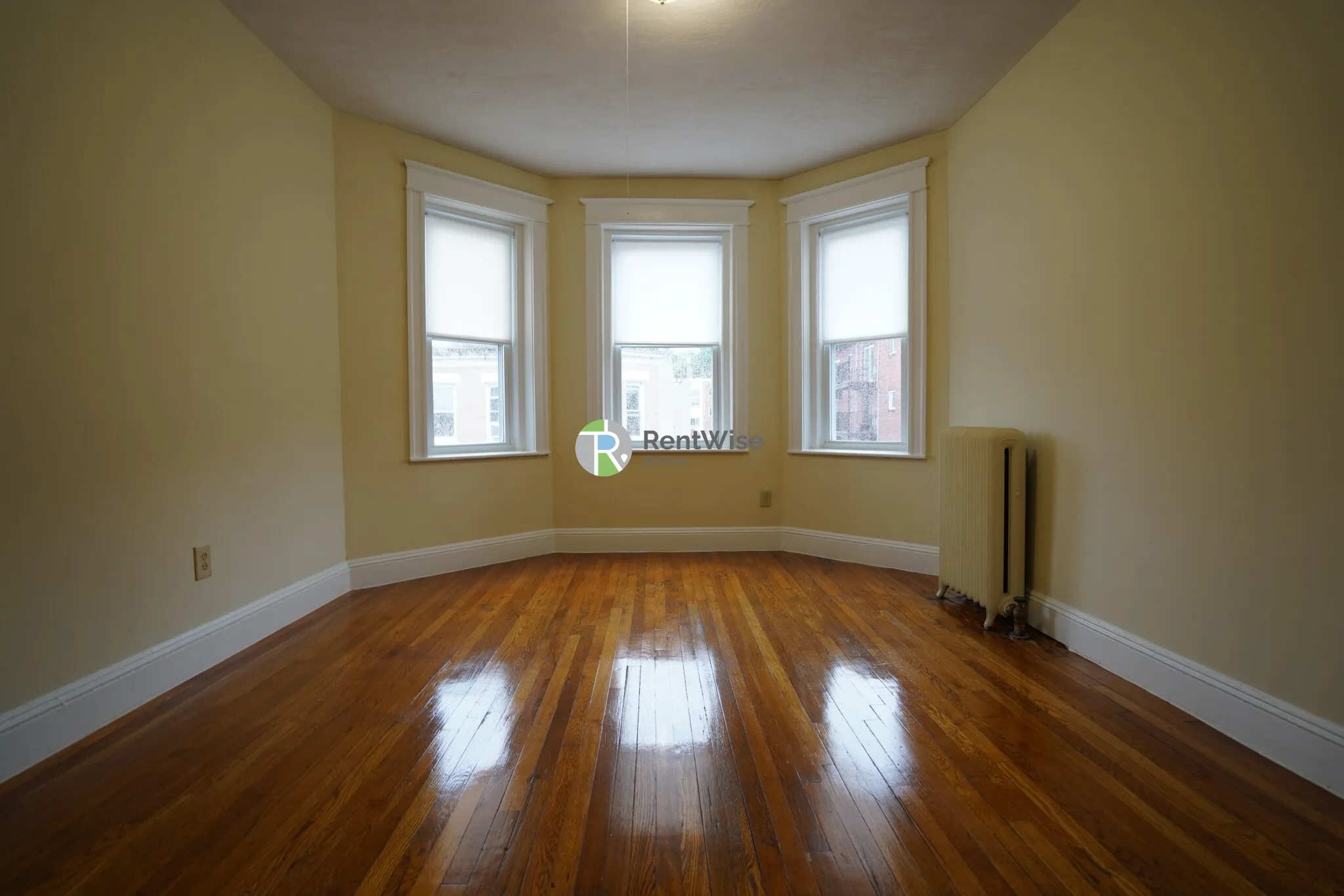 1 bed, 1 bath apartment for rent at 68 Woodstock Ave Unit 14, Brighton — photo 2 of 18