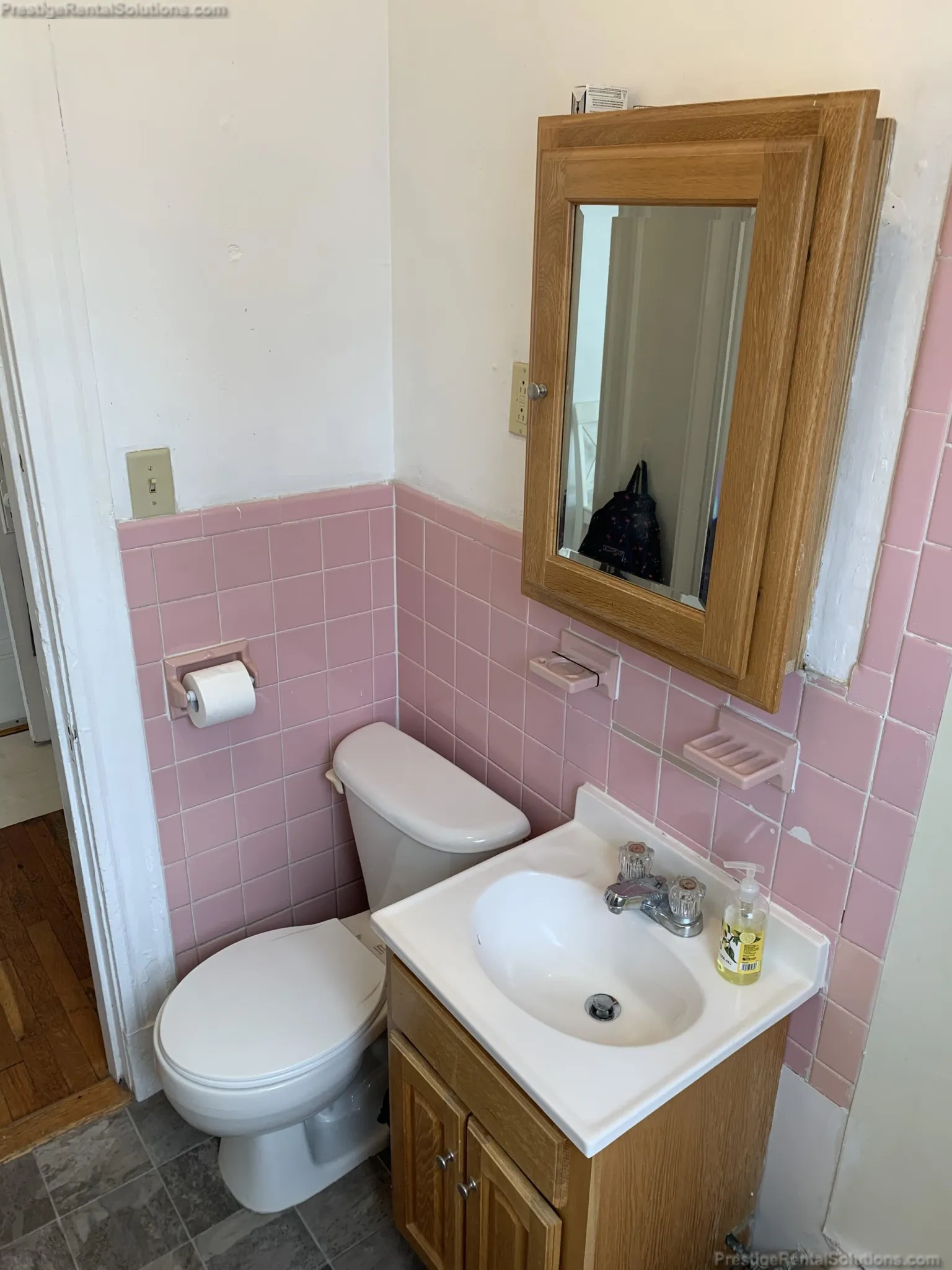 Studio bed, 1 bath apartment for rent at 68 Woodstock Ave Unit 16, Brighton — photo 9 of 12