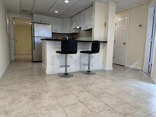 2 bed, 1 bath apartment for rent at 680 Boylston Unit 1, Newton Highlands — photo 3 of 15
