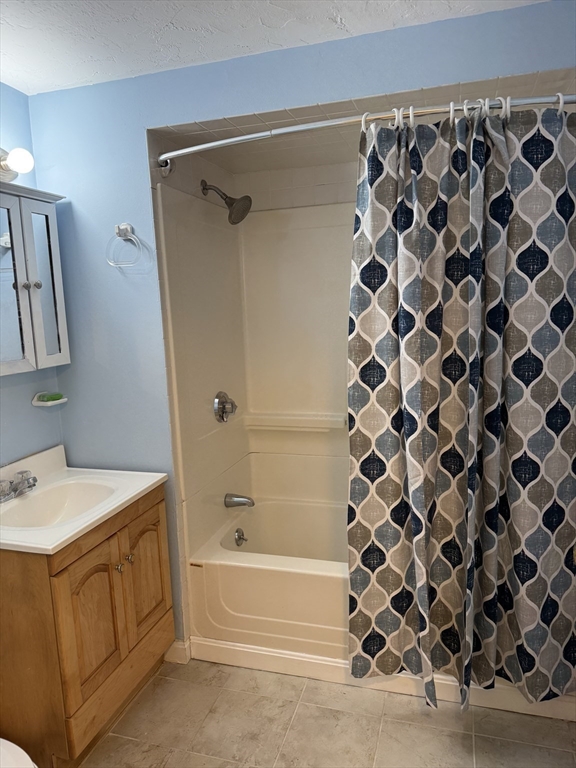 2 bed, 1 bath apartment for rent at 680 Boylston Unit 1, Newton — photo 13 of 16