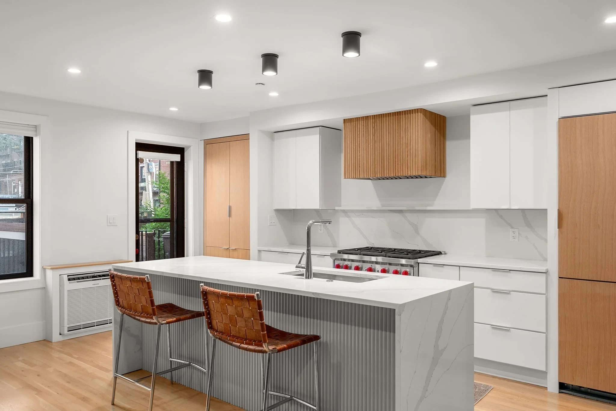 3 bed, 2 bath apartment for rent at 680 Tremont St Unit 1, South End — photo 5 of 26