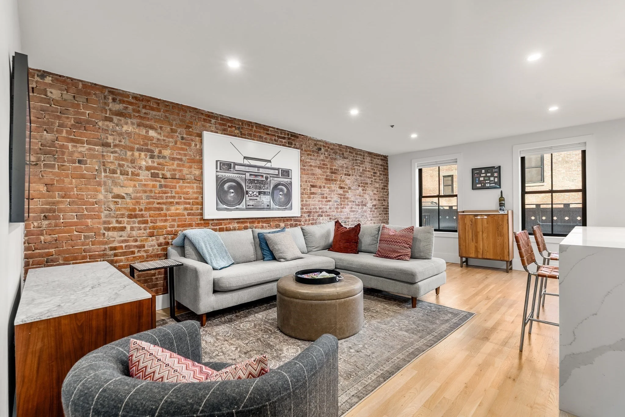 3 bed, 2 bath apartment for rent at 680 Tremont St Unit 1, South End — photo 3 of 26