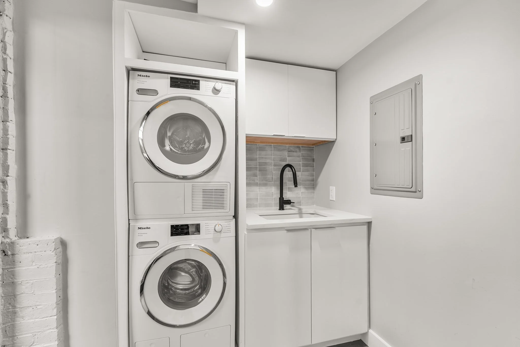 3 bed, 2 bath apartment for rent at 680 Tremont St Unit 1, South End — photo 19 of 26