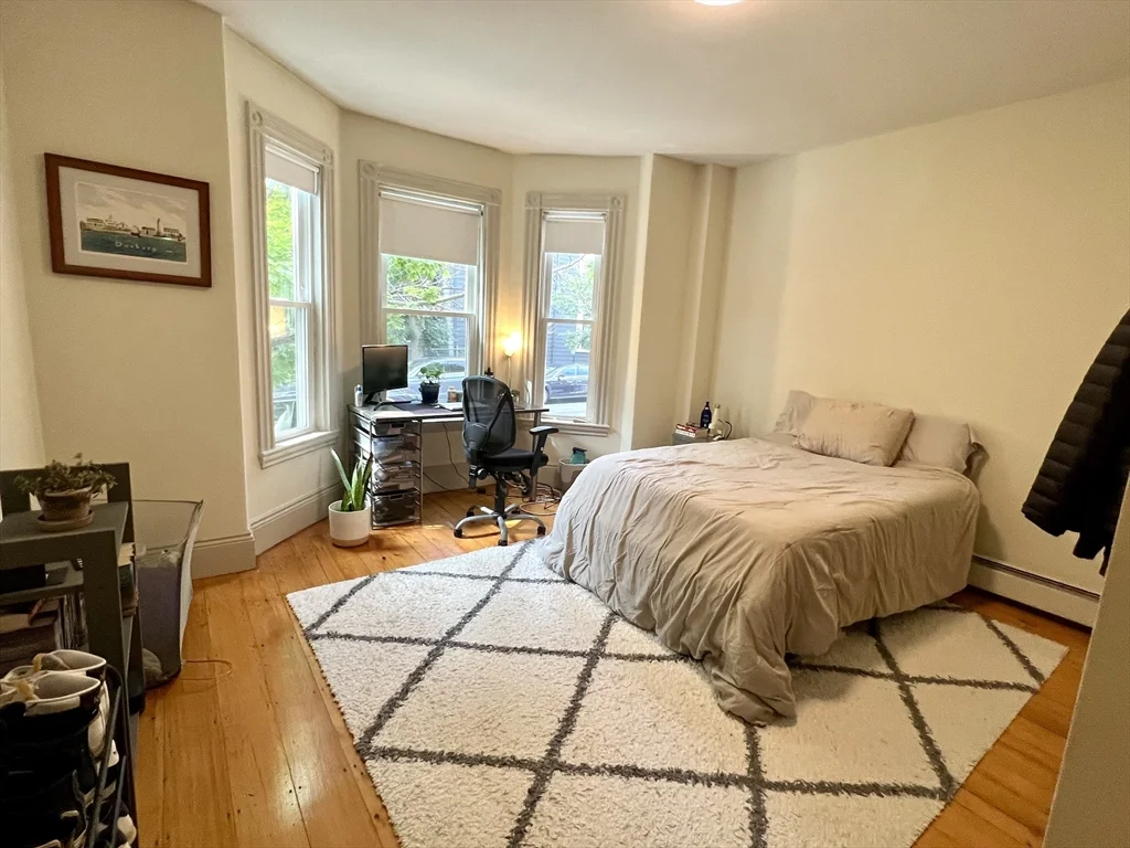 4 bed, 2 bath apartment for rent at 682 E 6th St Unit 1, South Boston