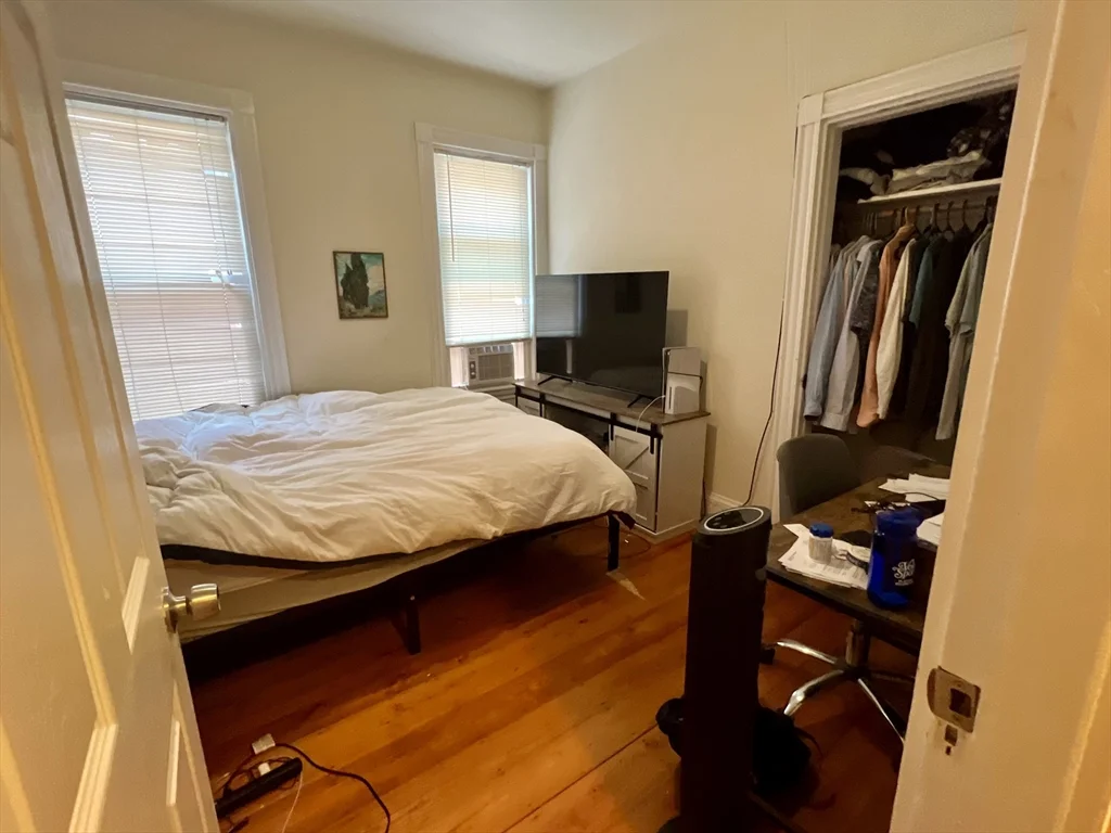 4 bed, 2 bath apartment for rent at 682 E 6th St Unit 1, South Boston — photo 21 of 21