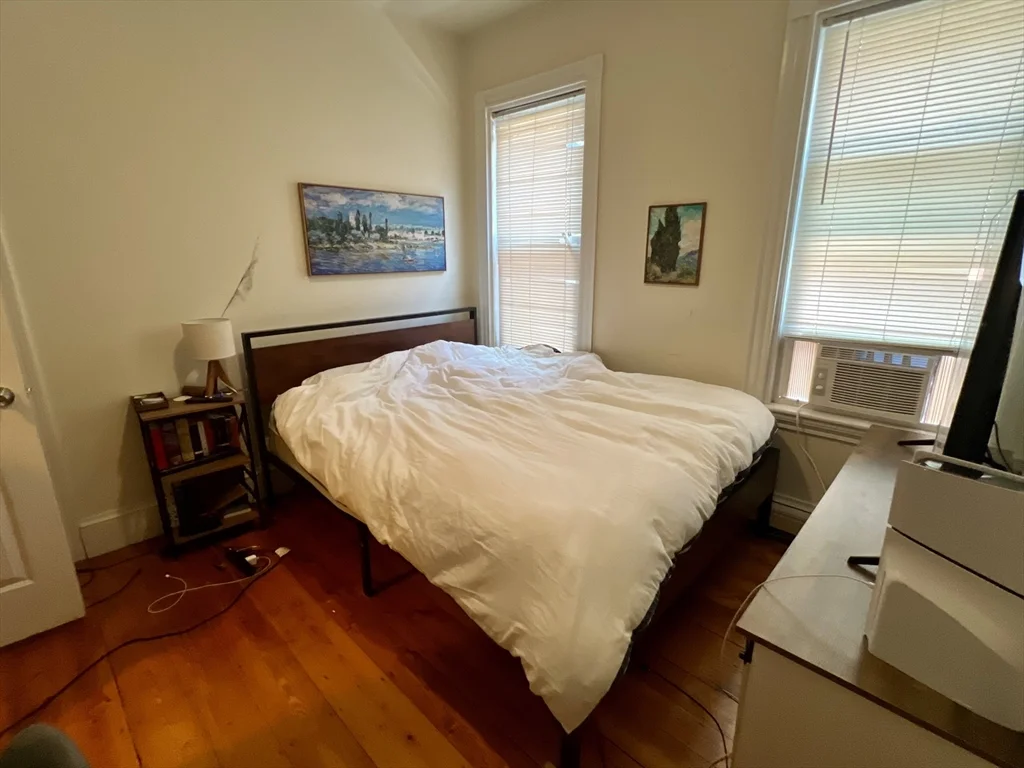 4 bed, 2 bath apartment for rent at 682 E 6th St Unit 1, South Boston — photo 20 of 21