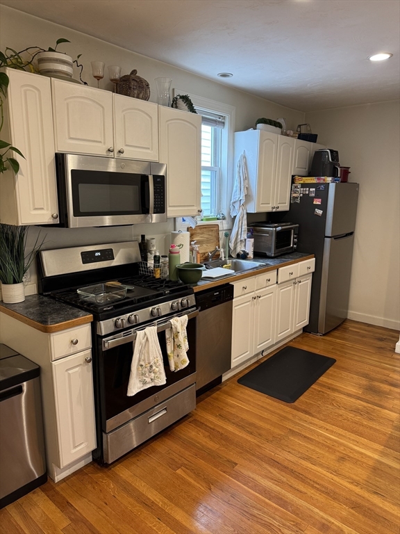 3 bed, 1 bath apartment for rent at 682 East 7th Unit 2, South Boston — photo 2 of 8