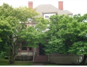 2 bed, 1 bath apartment for rent at 682 Rock St Unit 1, Fall River