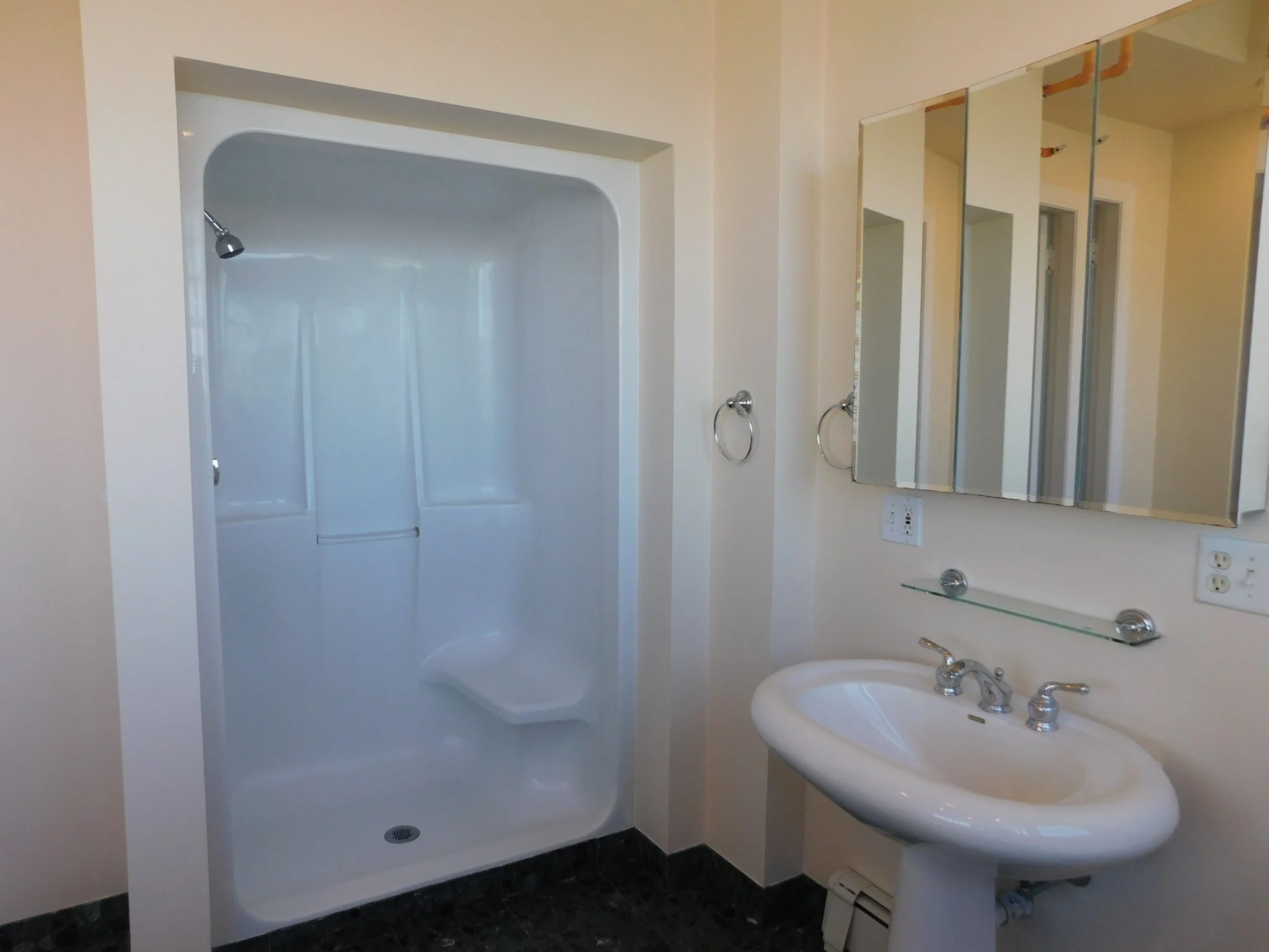 2 bed, 1 bath apartment for rent at 682 Rock St Unit 1, Fall River — photo 28 of 33