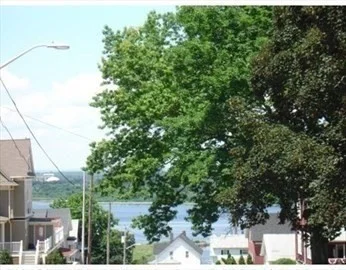 2 bed, 1 bath apartment for rent at 682 Rock St Unit 2 2nd Floor, Fall River — photo 18 of 23