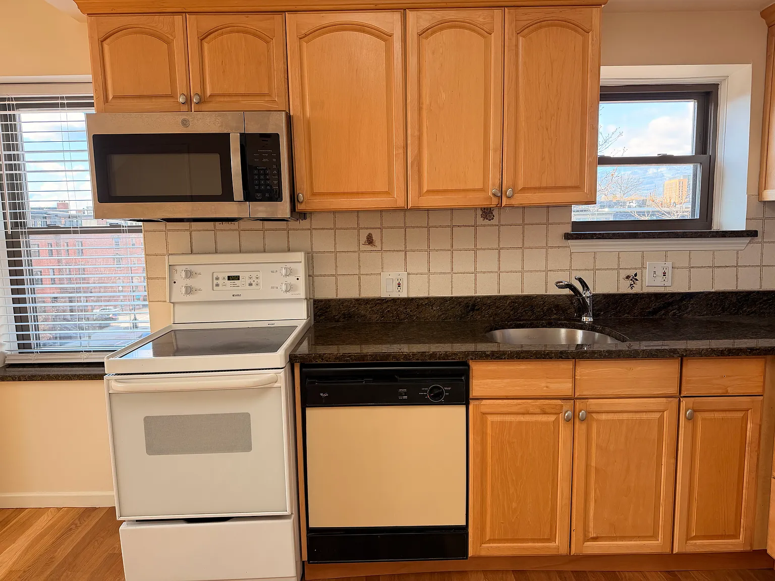 2 bed, 1 bath apartment for rent at 683 Tremont St Unit 3, South End — photo 5 of 10