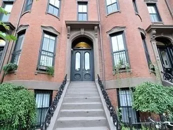 2 bed, 1 bath apartment for rent at 684 Tremont St Unit 5, South End — photo 1 of 10