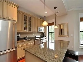 2 bed, 1 bath apartment for rent at 684 Tremont St Unit 5, South End — photo 2 of 10