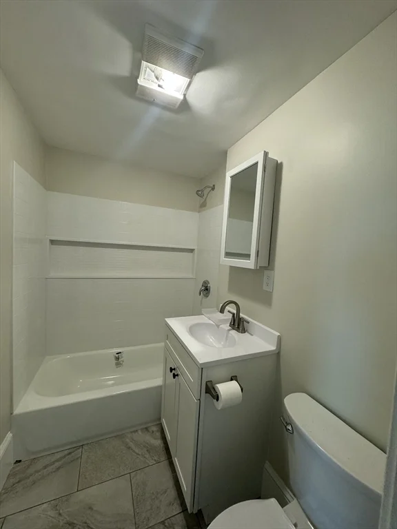 1 bed, 1 bath apartment for rent at 685 E 7th St Unit 3, South Boston — photo 10 of 13
