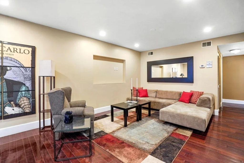 2 bed, 1 bath apartment for rent at 685 Massachusetts Ave Unit B, South End — photo 6 of 24
