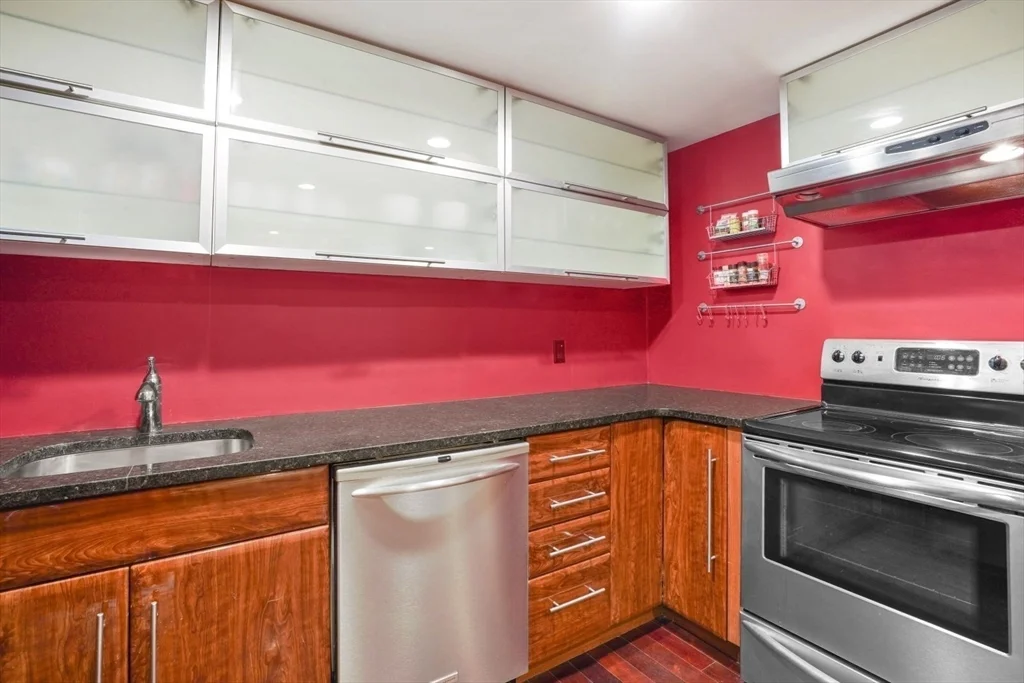 2 bed, 1 bath apartment for rent at 685 Massachusetts Ave Unit B, South End — photo 8 of 24
