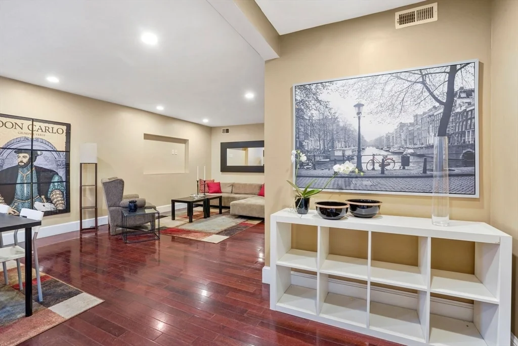 2 bed, 1 bath apartment for rent at 685 Massachusetts Ave Unit B, South End — photo 3 of 24