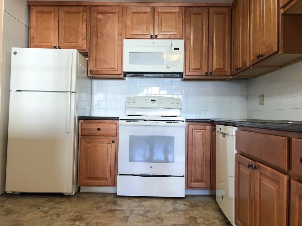 2 bed, 1 bath apartment for rent at 685 Moody St Unit 12, Waltham — photo 1 of 14