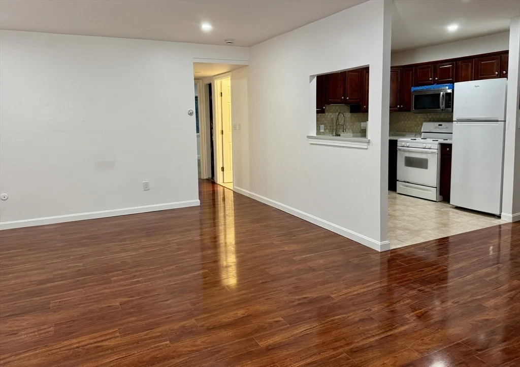 2 bed, 1 bath apartment for rent at 685 Oak St Unit 12-11, Brockton — photo 18 of 20